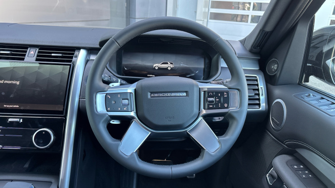 Land Rover Discovery 3.0 D350 Dynamic SE 5dr Auto Diesel Station Wagon - Image 15